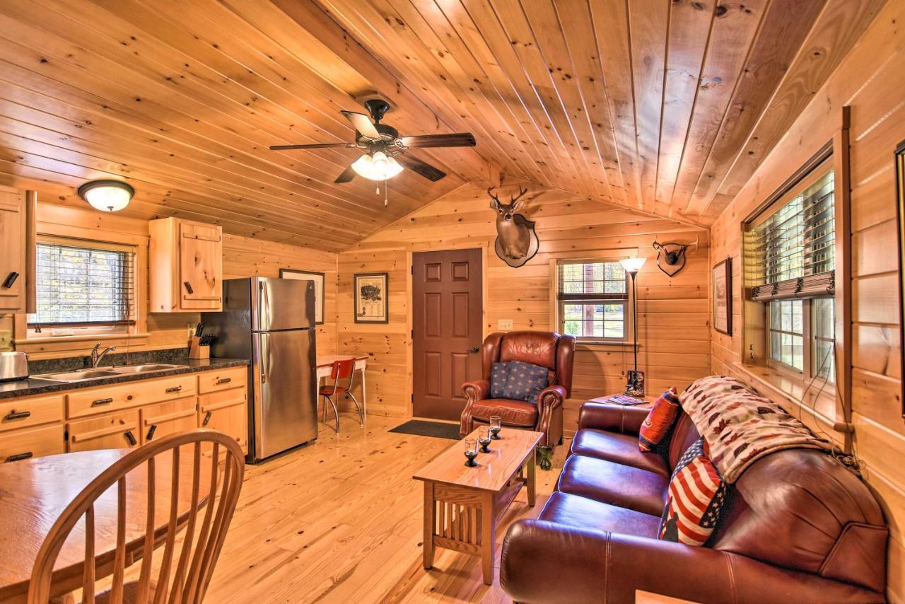 Pet-Friendly Cabin With Fire Pit And River Access! Parsons Kültér fotó